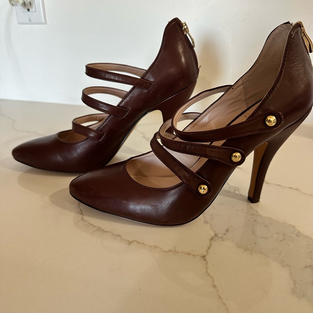 Vince Camuto Brown Leather Women's Shoes - Picture 3 of 5